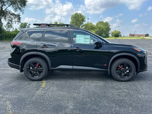 New 2026 Nissan Rogue SV image 6