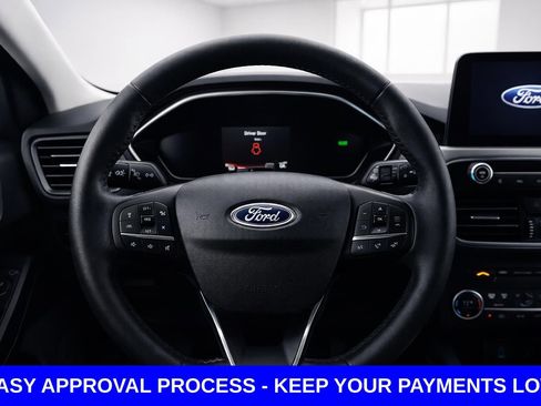 Used 2020 Ford Escape Titanium w/ Titanium Premium Package 2.0 FWD image 12