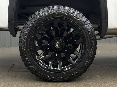 Used 2025 GMC Sierra 1500 Elevation w/ Elevation Premium Package AWD/4WD image 11