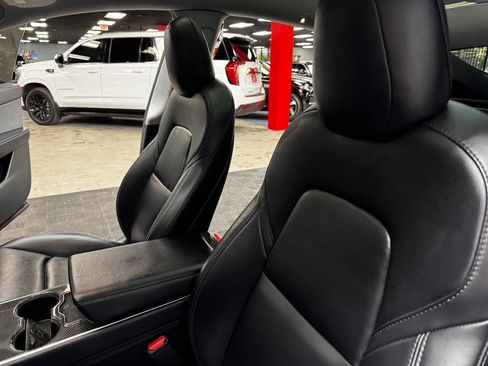 Used 2020 Tesla Model Y Performance image 32
