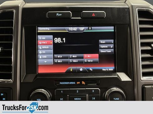 Used 2015 Ford F150 XLT w/ Equipment Group 302A Luxury image 18