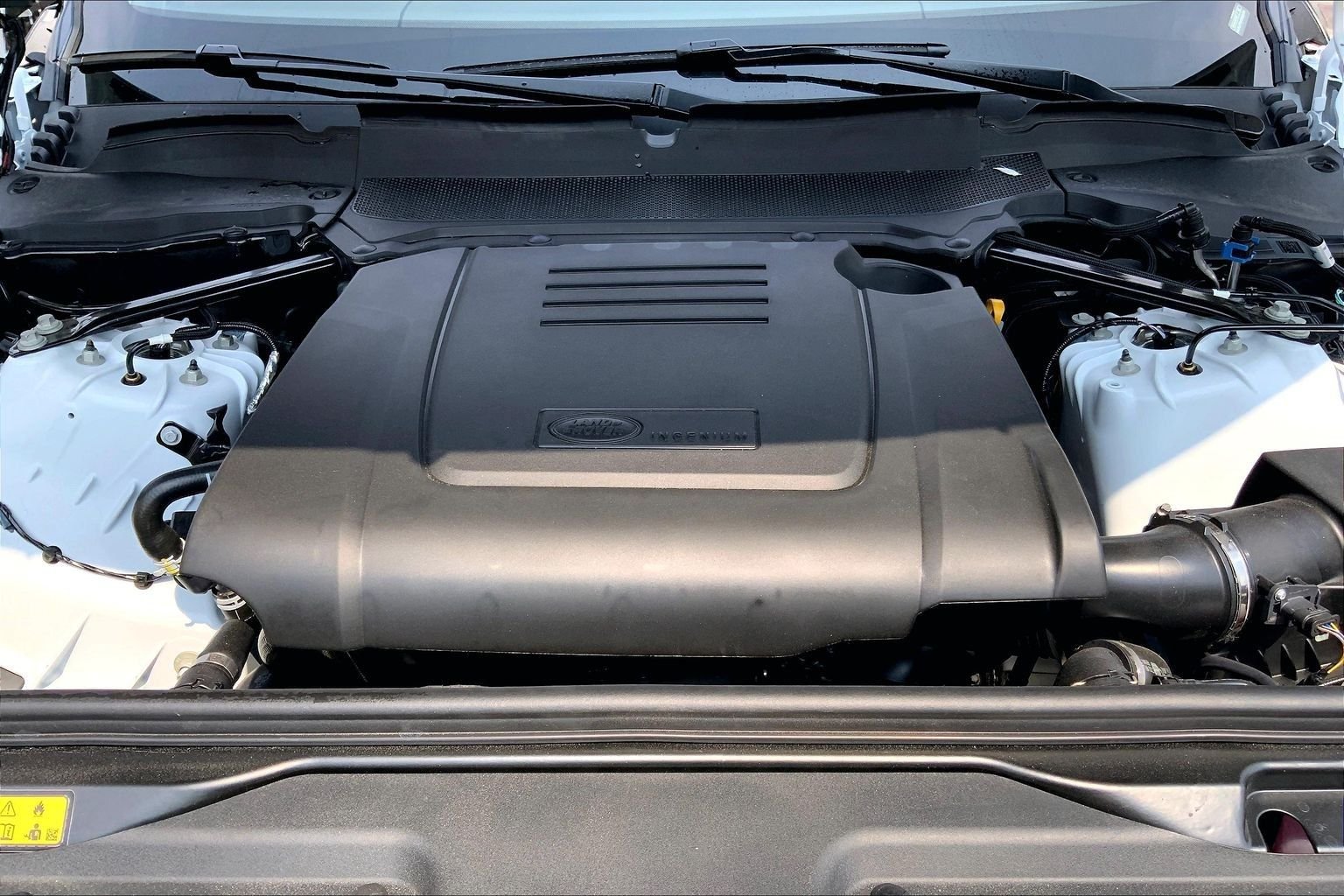 New 2026 Land Rover Discovery Dynamic SE AWD/4WD image 16