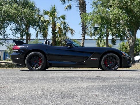 Used 2004 Dodge Viper SRT-10 image 23