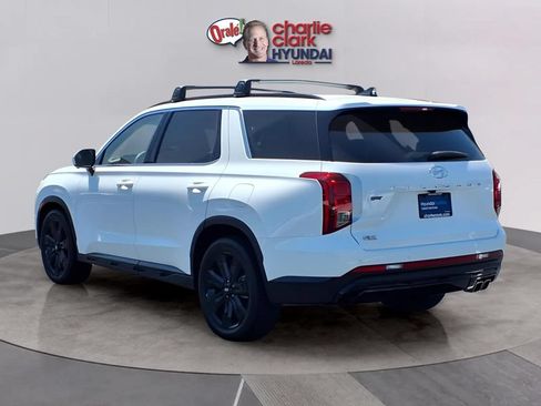 Used 2024 Hyundai Palisade Calligraphy FWD image 3