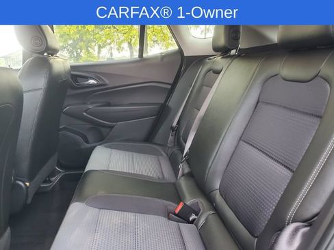 Used 2025 Chevrolet Trax LT FWD image 25