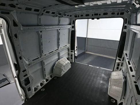 Used 2023 RAM ProMaster 2500 FWD image 31