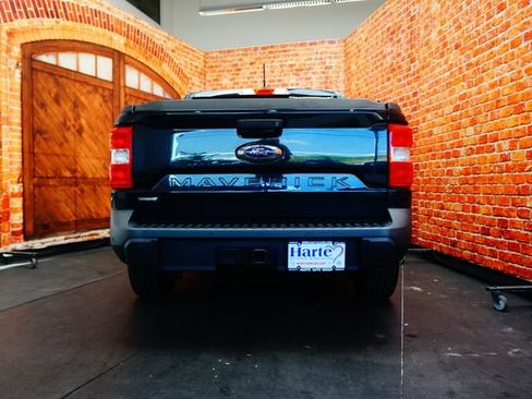 Used 2022 Ford Maverick Lariat w/ Lariat Luxury Package FWD image 9