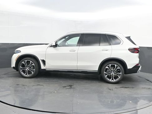 New 2026 BMW X5 sDrive40i w/ Parking Assistance Package image 2