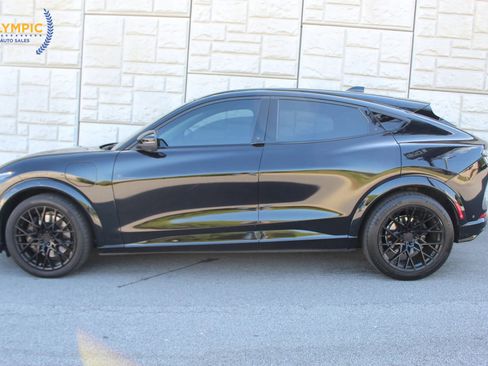 Used 2021 Ford Mustang Mach-E Premium image 9