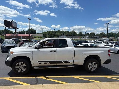 Used 2014 Toyota Tundra SR RWD image 3