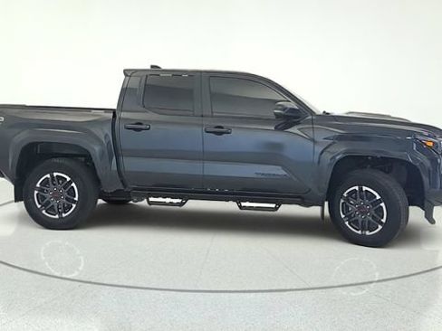Used 2024 Toyota Tacoma TRD Sport w/ TRD Sport Premium Package AWD/4WD image 7