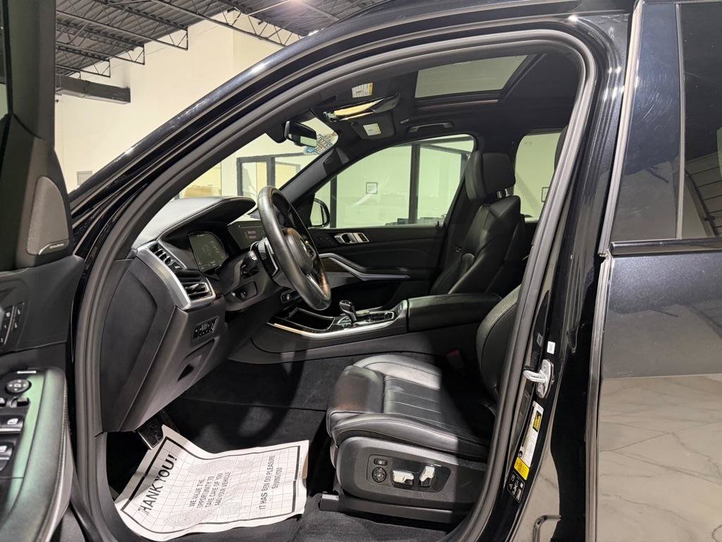 Used 2020 BMW X5 M50i w/ Premium Package AWD/4WD image 20