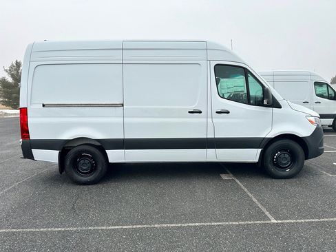 New 2026 Mercedes-Benz Sprinter 2500 image 3