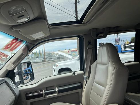 Used 2008 Ford F350 Lariat AWD/4WD image 13