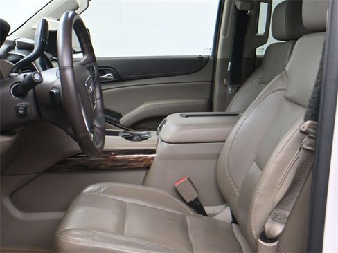 Used 2016 GMC Yukon SLT w/ Open Road Package image 9
