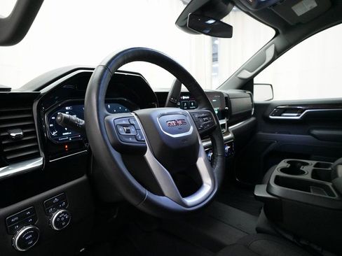 Used 2024 GMC Sierra 1500 Elevation image 8