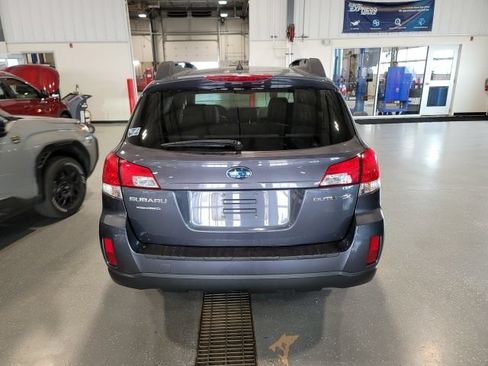 Used 2014 Subaru Outback 2.5i Limited w/ Accessory Value Package (OYS) AWD/4WD image 6