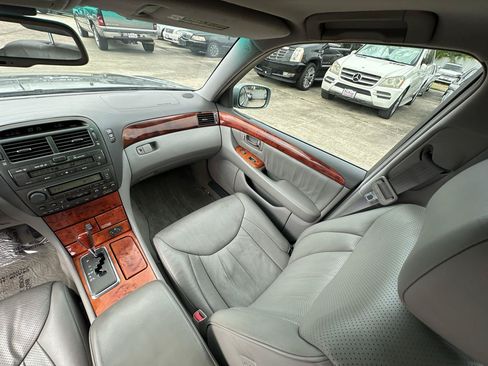 Used 2003 Lexus LS 430 RWD image 49