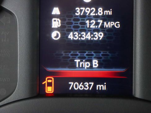 Used 2022 RAM 2500 Big Horn w/ Cold Weather Group image 16