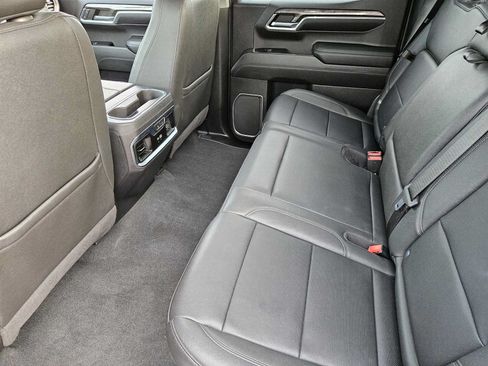 Used 2023 Chevrolet Silverado 1500 LTZ AWD/4WD image 29