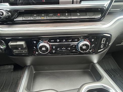 New 2026 GMC Sierra 1500 SLT w/ SLT Premium Package AWD/4WD image 29
