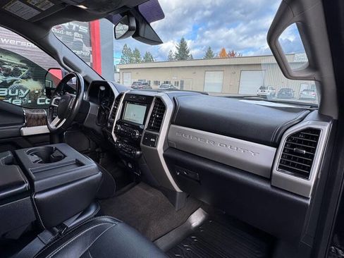 Used 2018 Ford F350 Lariat w/ Lariat Ultimate Package image 17
