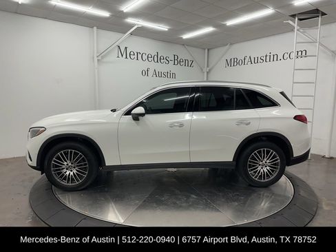 Certified 2026 Mercedes-Benz GLC 300 image 4