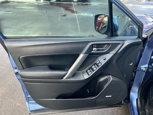 Used 2015 Subaru Forester 2.0XT Touring w/ Popular Package #2 image 19