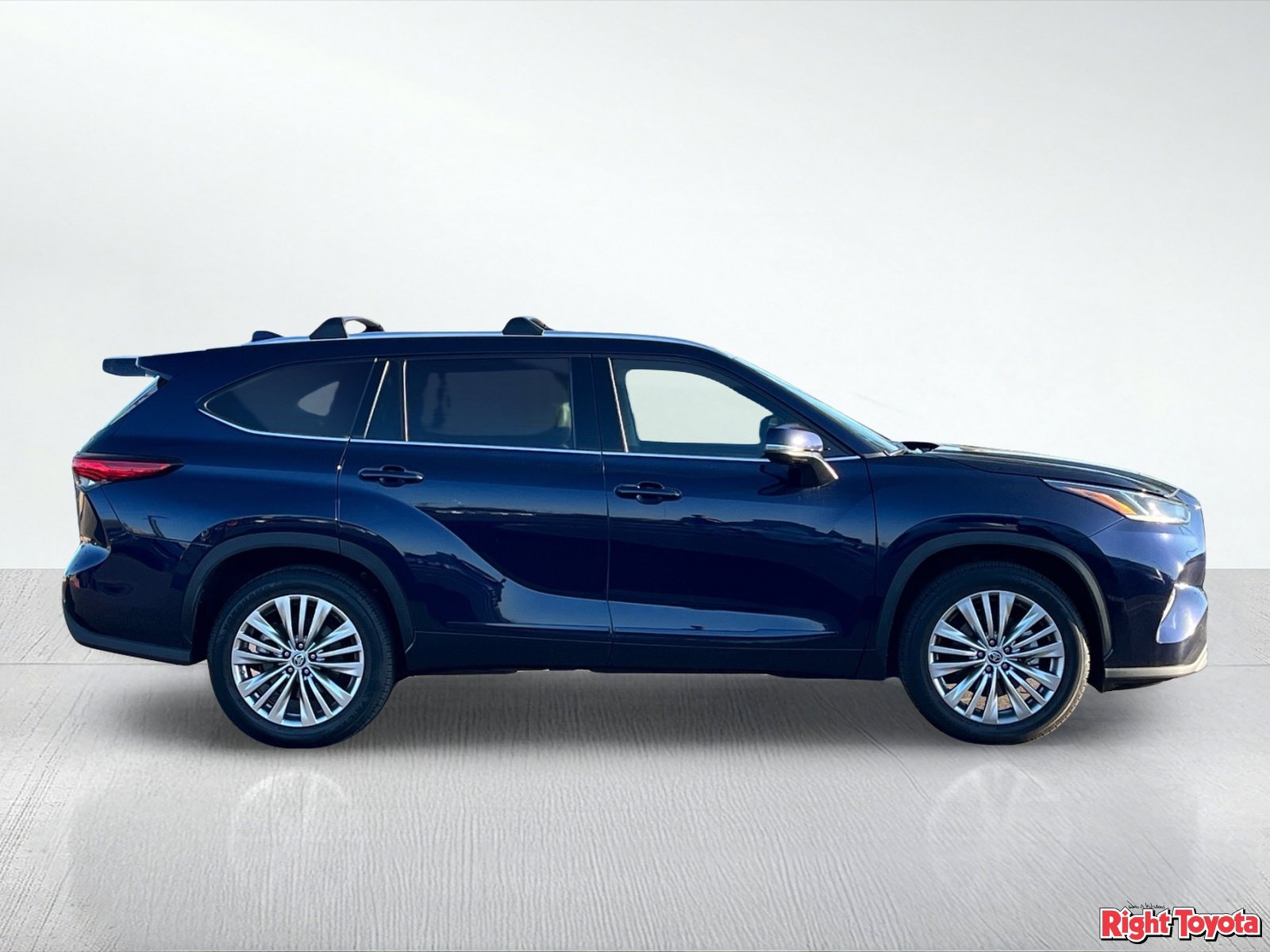 Used 2022 Toyota Highlander Platinum FWD image 8