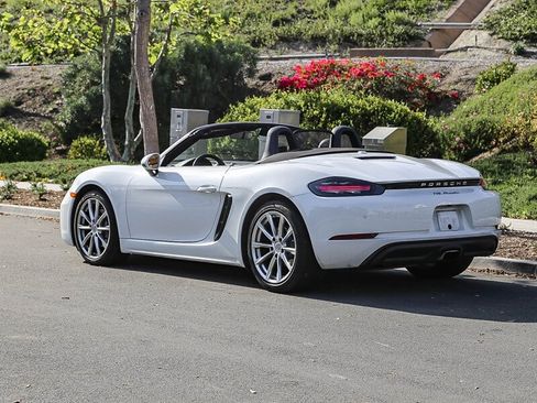 Used 2019 Porsche 718 Boxster image 5