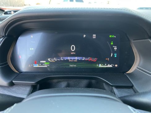 New 2024 Jeep Grand Cherokee Overland w/ Luxury Tech Group IV image 16