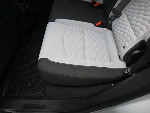 Used 2021 Chevrolet Equinox LS w/ LS Convenience Package image 15