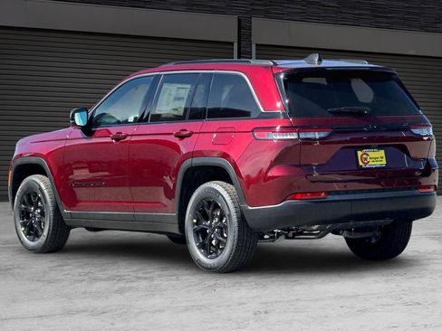 New 2026 Jeep Grand Cherokee Laredo image 6