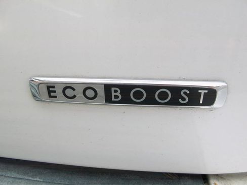 Used 2016 Lincoln Navigator Select RWD image 4