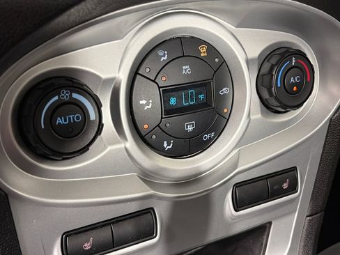Certified 2019 Ford Fiesta SE w/ Cold Weather Package FWD image 21