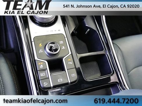 Certified 2025 Kia Sorento SX Prestige AWD/4WD image 36