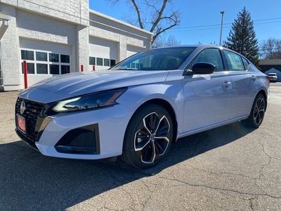 New 2025 Nissan Altima 2.5 SR w/ SR Premium Package