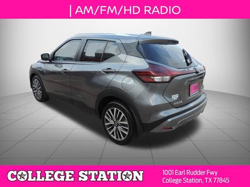 Used 2024 Nissan Kicks SV FWD image 6