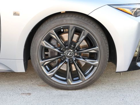 Certified 2025 Lexus IS 350 F Sport image 11