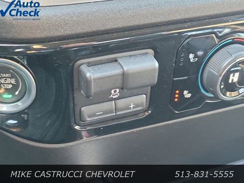 Used 2024 Chevrolet Silverado 1500 LT AWD/4WD image 19