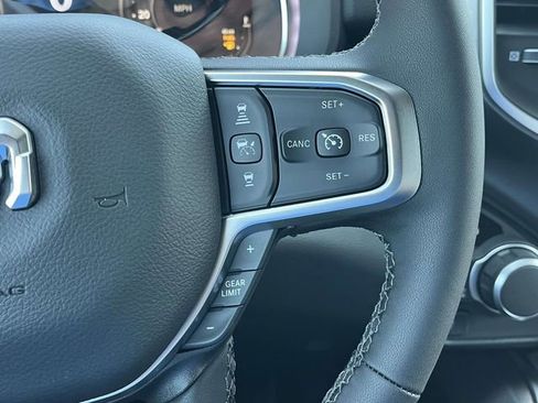 New 2026 RAM 1500 4x4 Crew Cab image 19