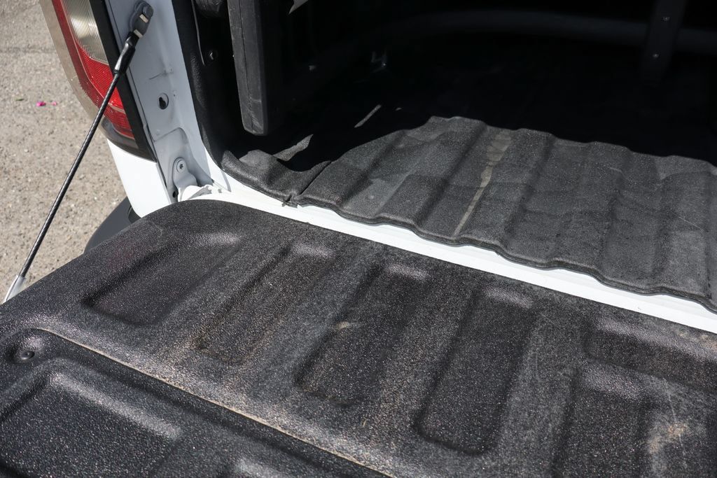 Used 2016 GMC Sierra 1500 SLE w/ All-Terrain Package AWD/4WD image 10