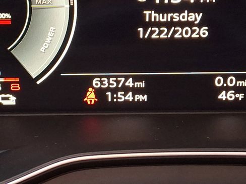 Used 2022 Audi Q5 e Premium Plus image 21