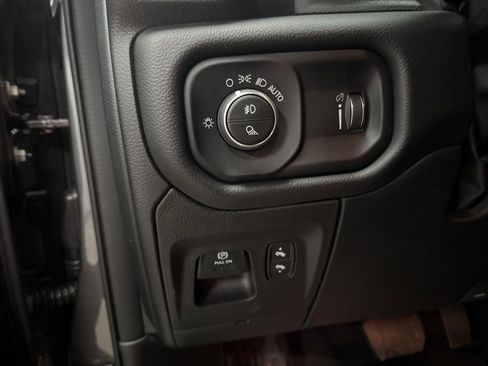 Used 2025 RAM 1500 Big Horn image 24