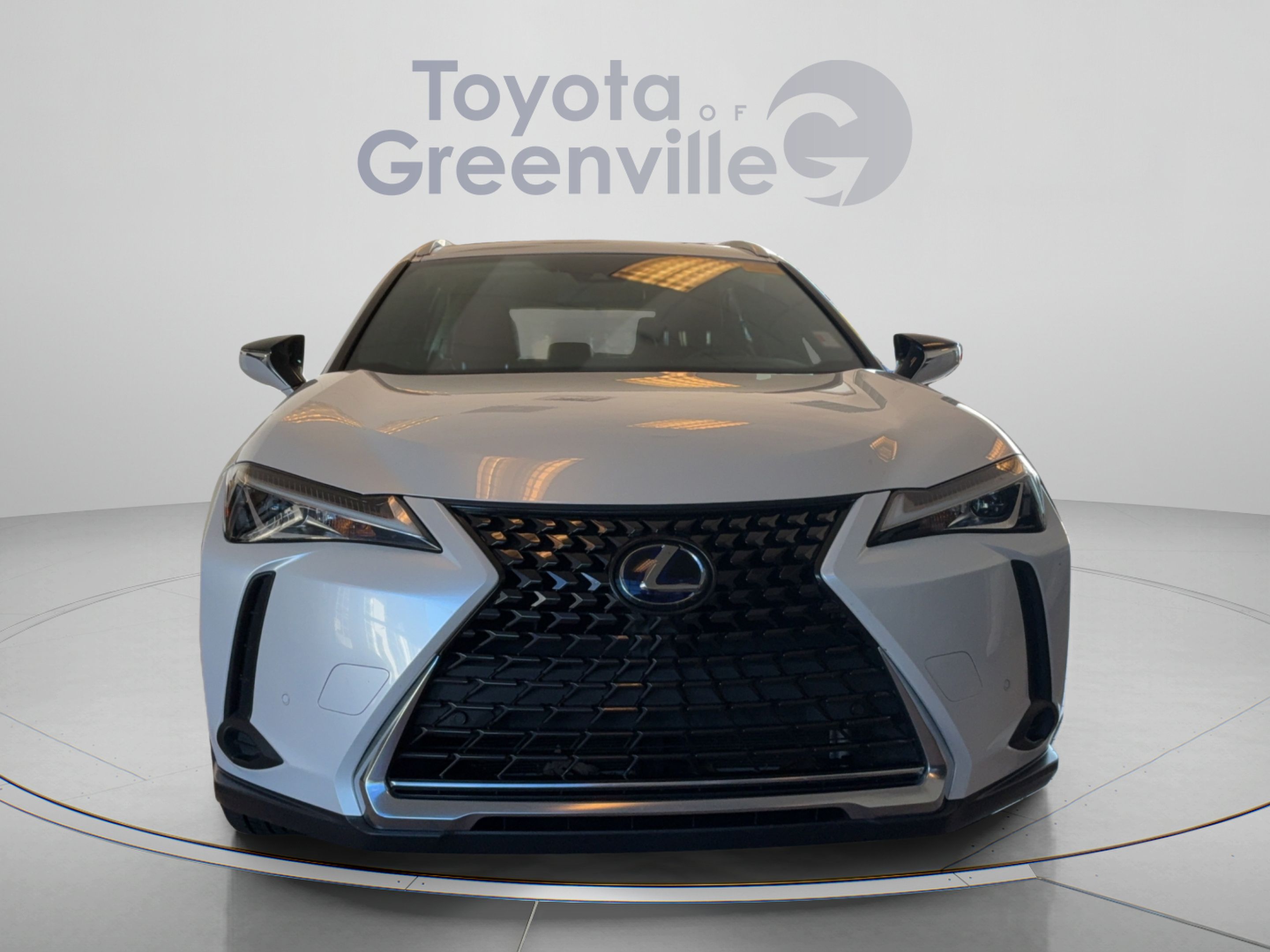 Used 2022 Lexus UX 250h w/ Accessory Package (Z2) AWD/4WD image 9