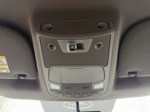 Used 2017 Ford F250 Lariat w/ Lariat Value Package image 27