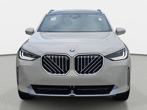 New 2026 BMW X3 xDrive30 w/ Premium Package image 2