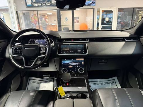 Used 2022 Land Rover Range Rover Velar R-Dynamic S image 21