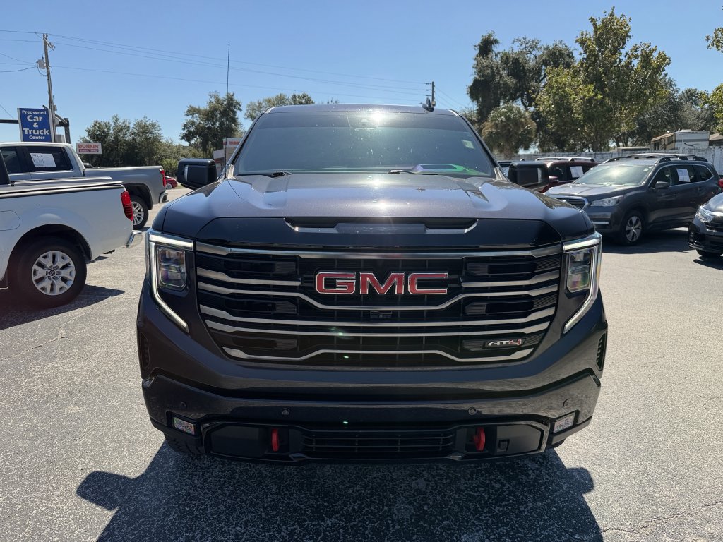Used 2025 GMC Sierra 1500 AT4 w/ AT4 Premium Package AWD/4WD image 2