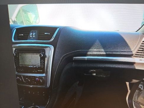 Used 2014 GMC Acadia SLT AWD/4WD image 12